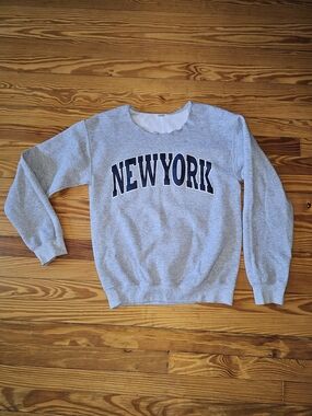 Women's Gray Crewneck Sweatshirt with Navy 'NEW YORK' Lettering
